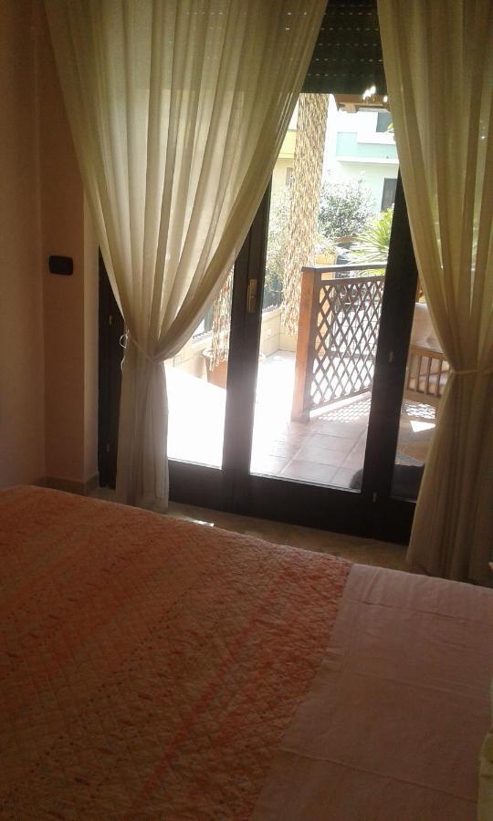 B&B Caravaggio San Donaci Экстерьер фото